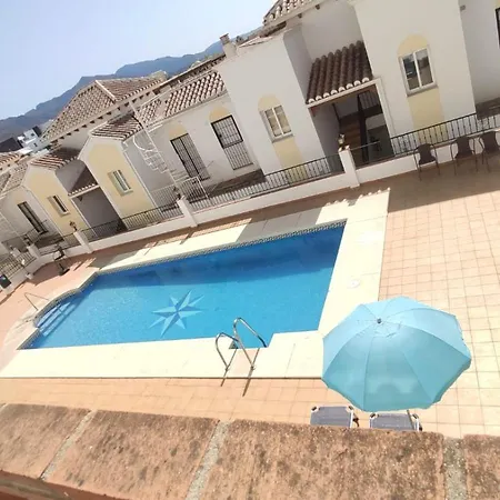 Chimenea Playa 公寓 内尔哈